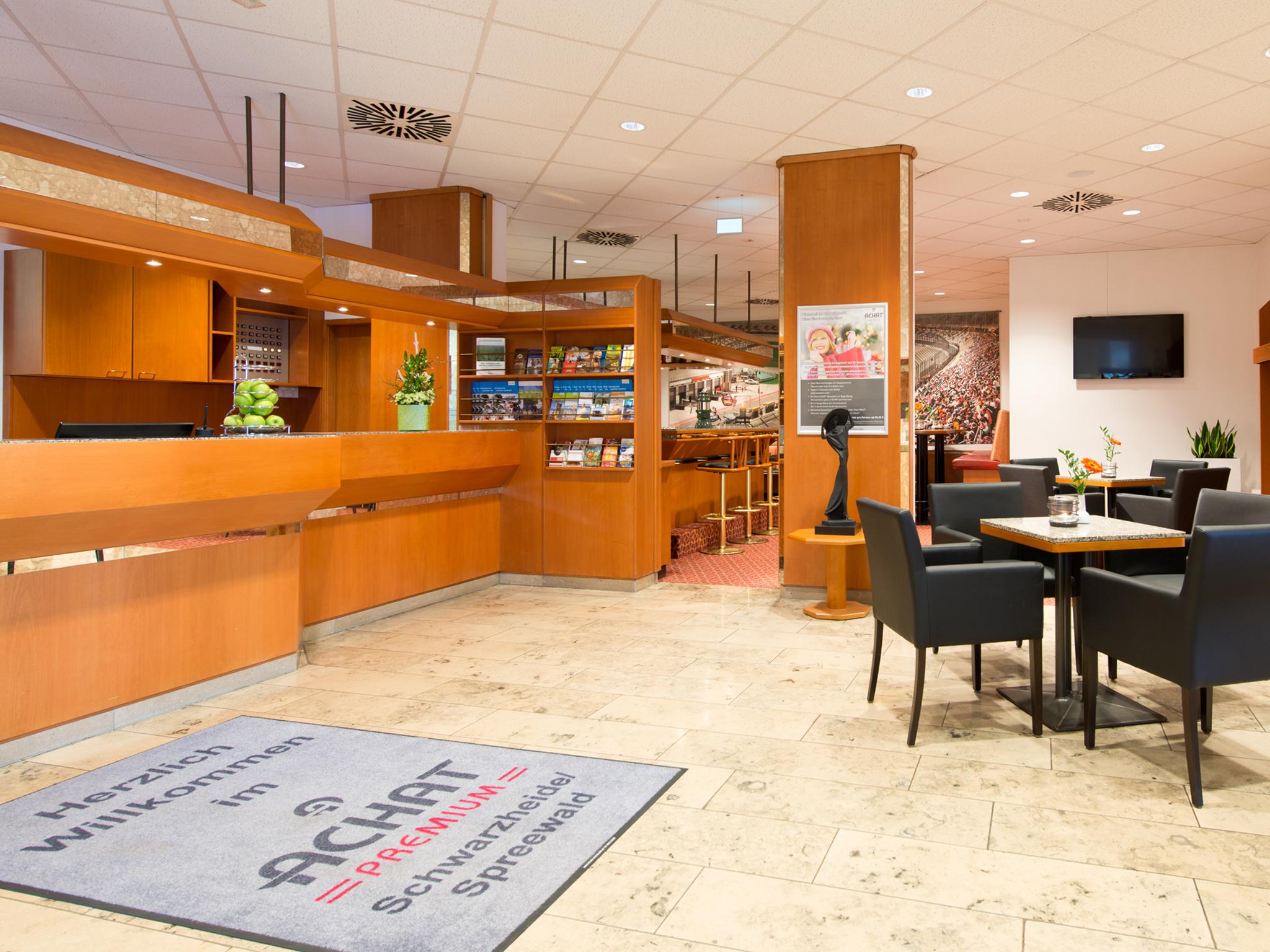 Achat Hotel Schwarzheide Lausitz Exterior photo