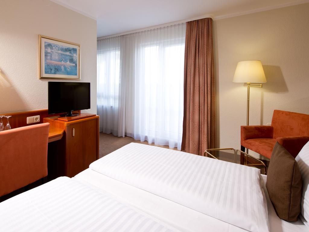 Achat Hotel Schwarzheide Lausitz Exterior photo